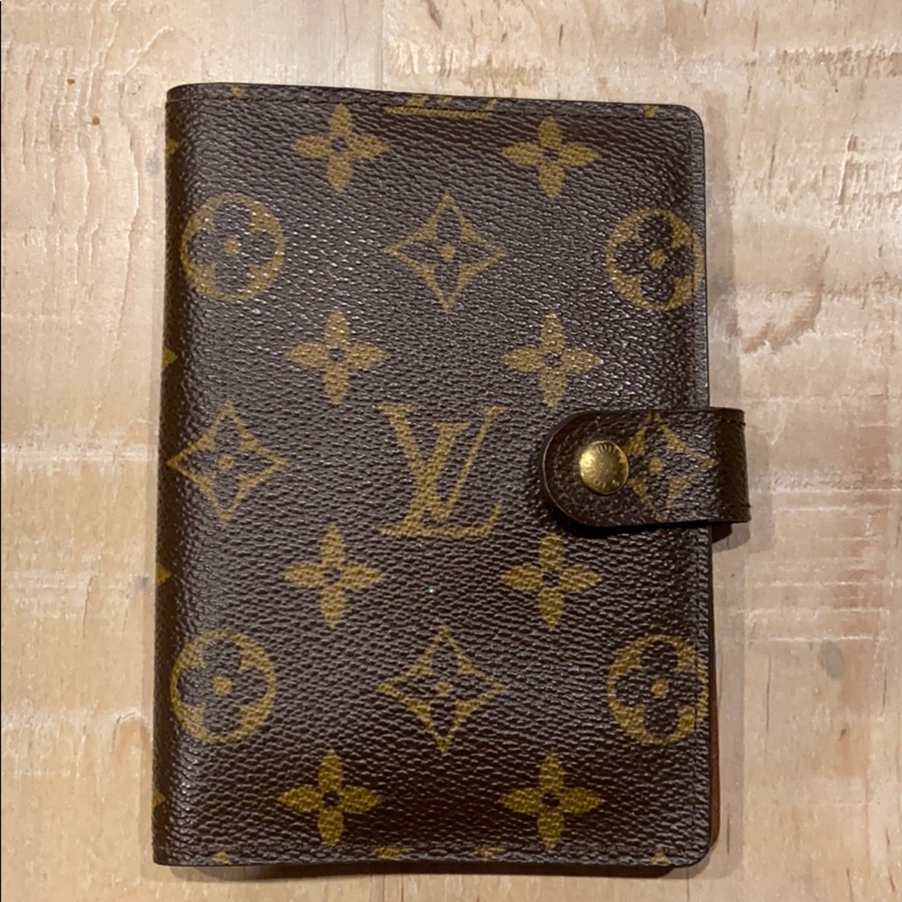 Louis Vuitton Small Ring Agenda Cover